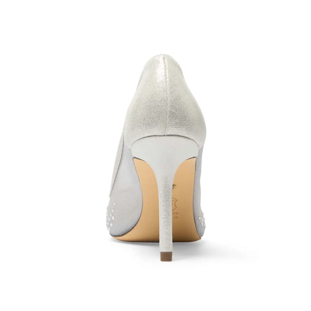 Nalia Heel in True Silver