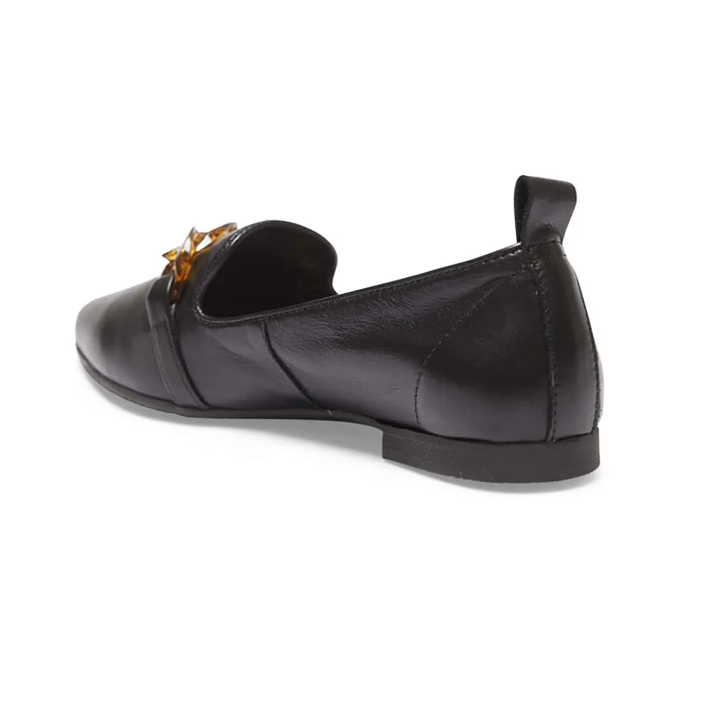 Nelly Loafer in Black Leather