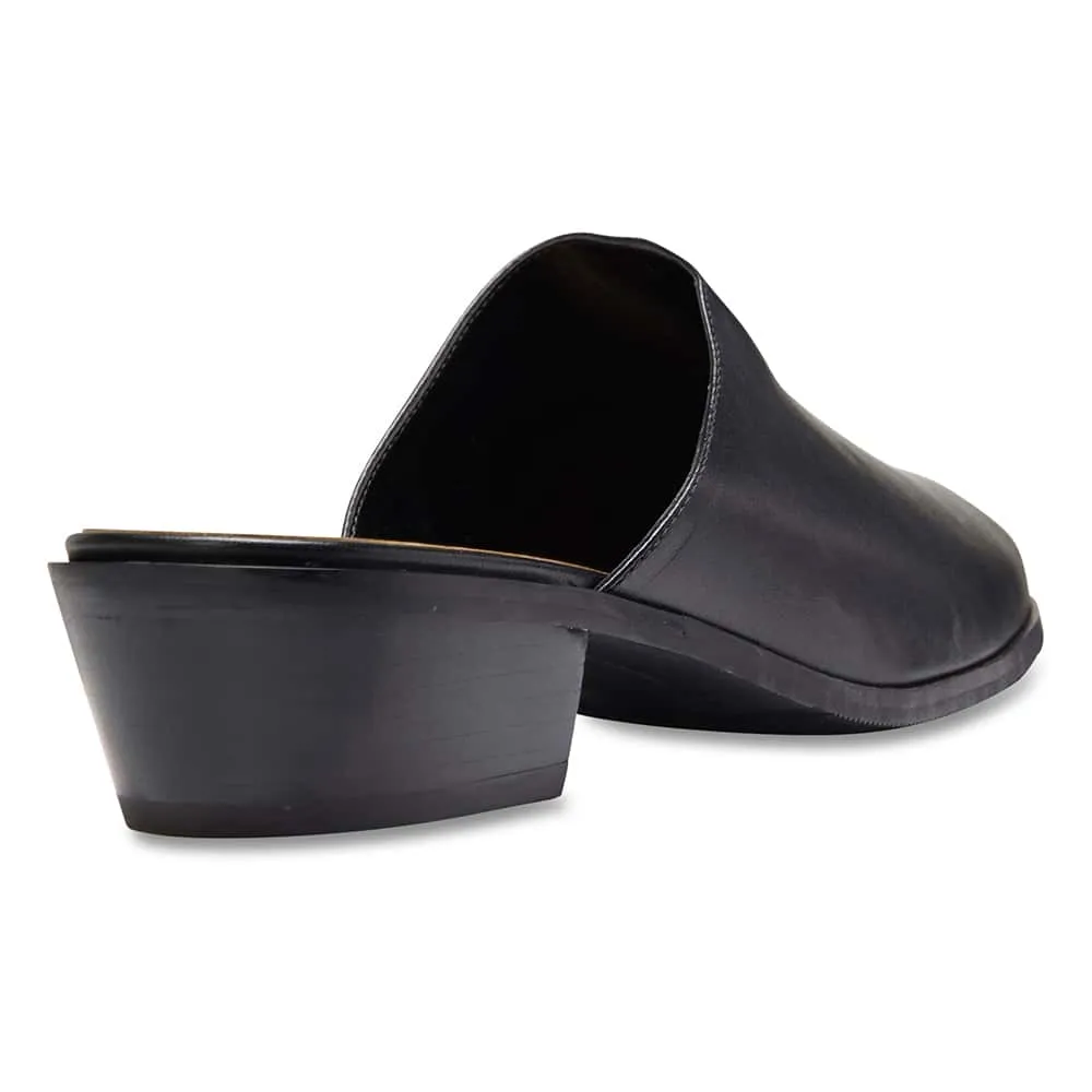 Nevada Heel in Black Leather