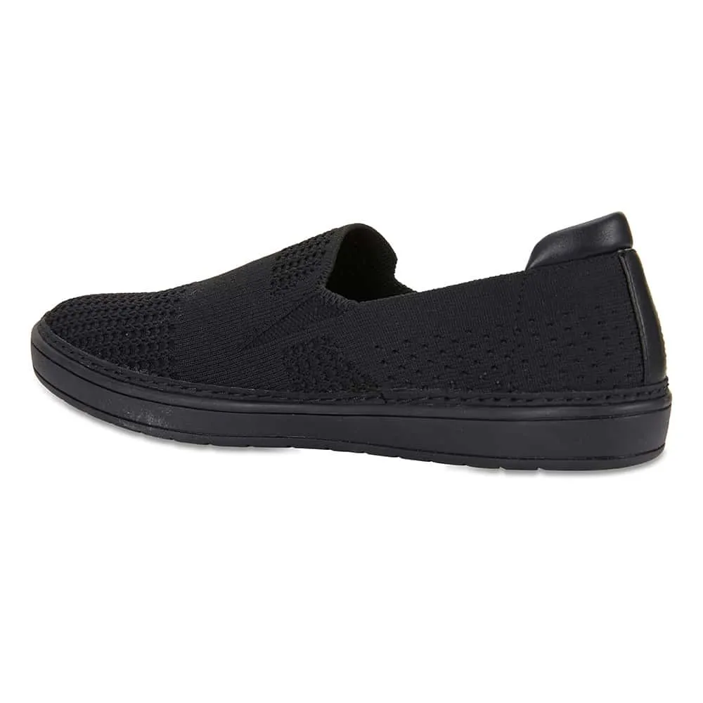 Onyx Loafer in Black On Black Fabric