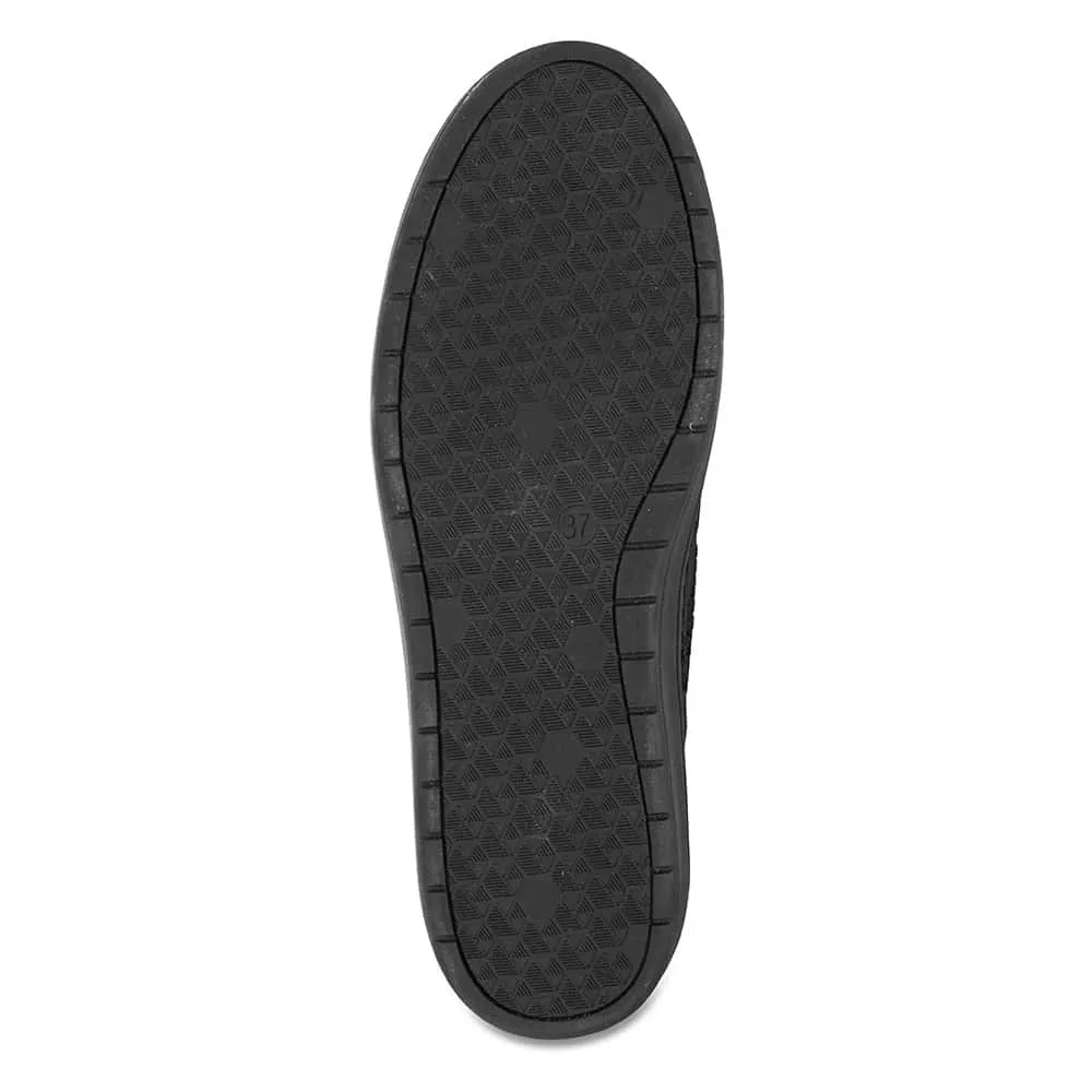 Onyx Loafer in Black On Black Fabric