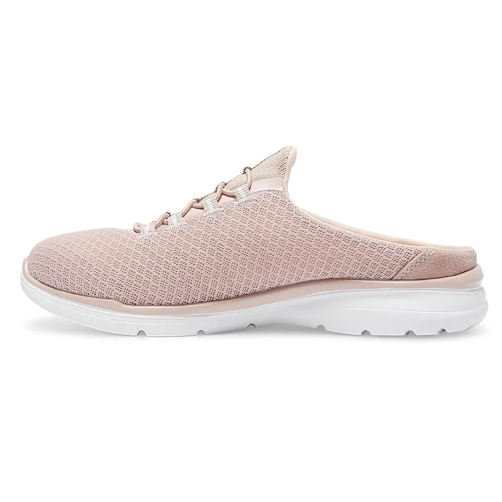 Quest Flat in Blush
