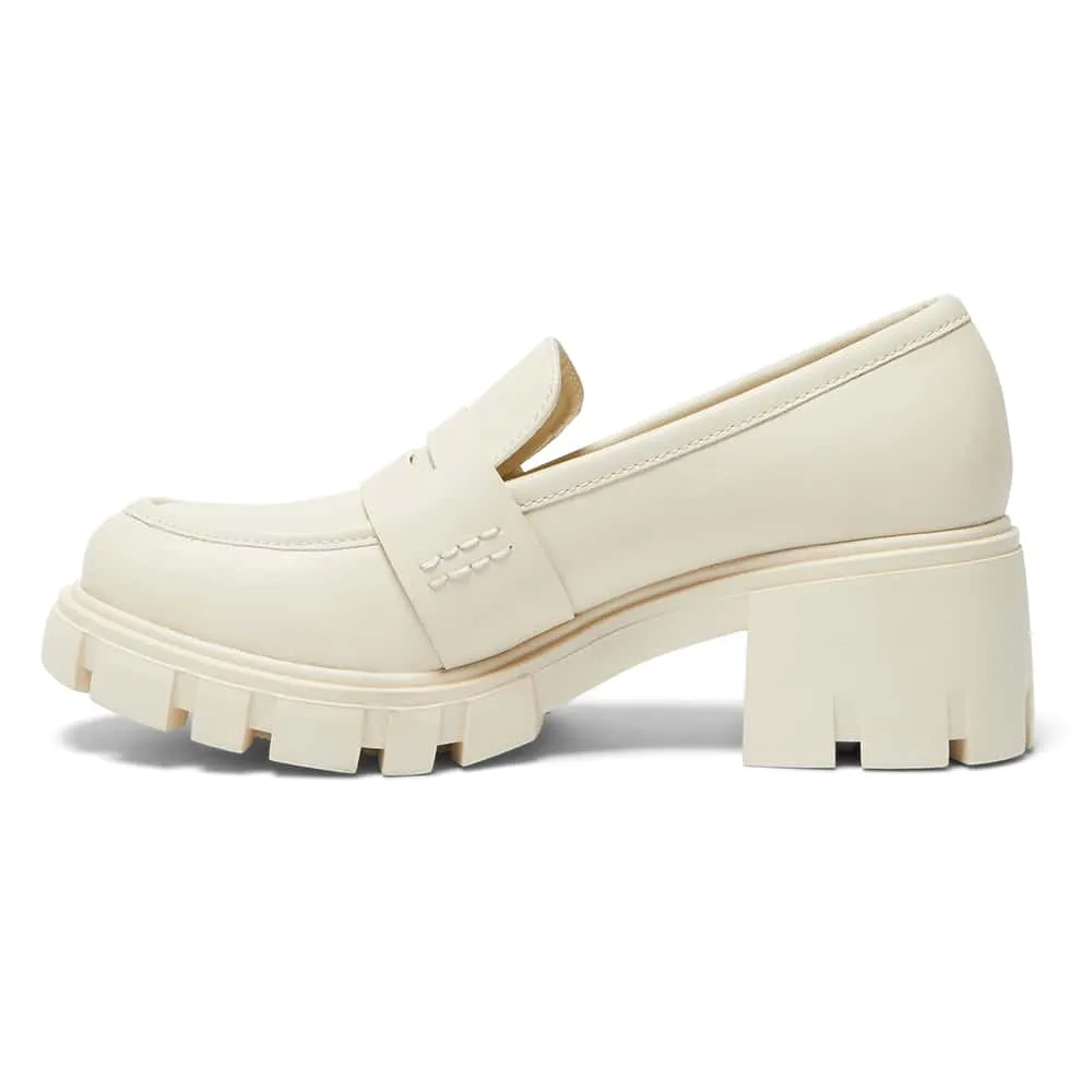 Quincy Loafer in Nude Smooth