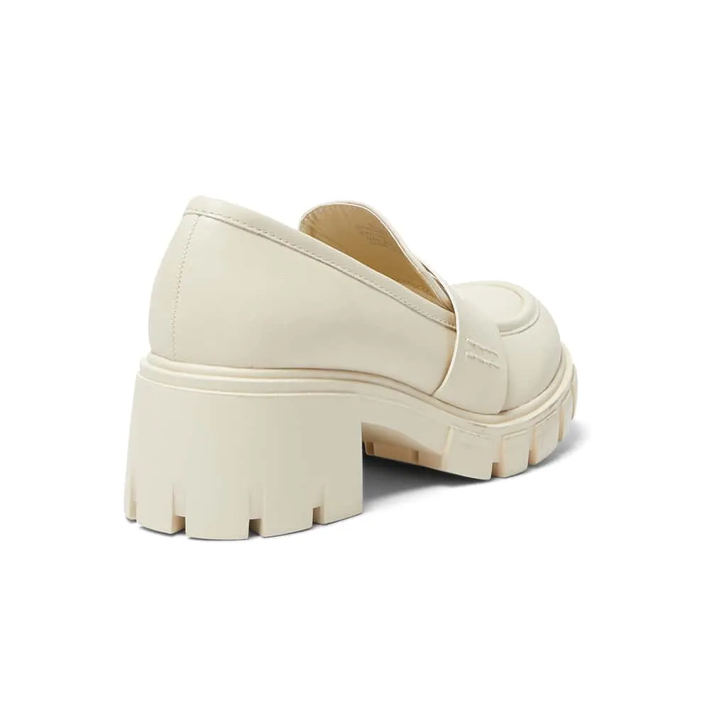 Quincy Loafer in Nude Smooth