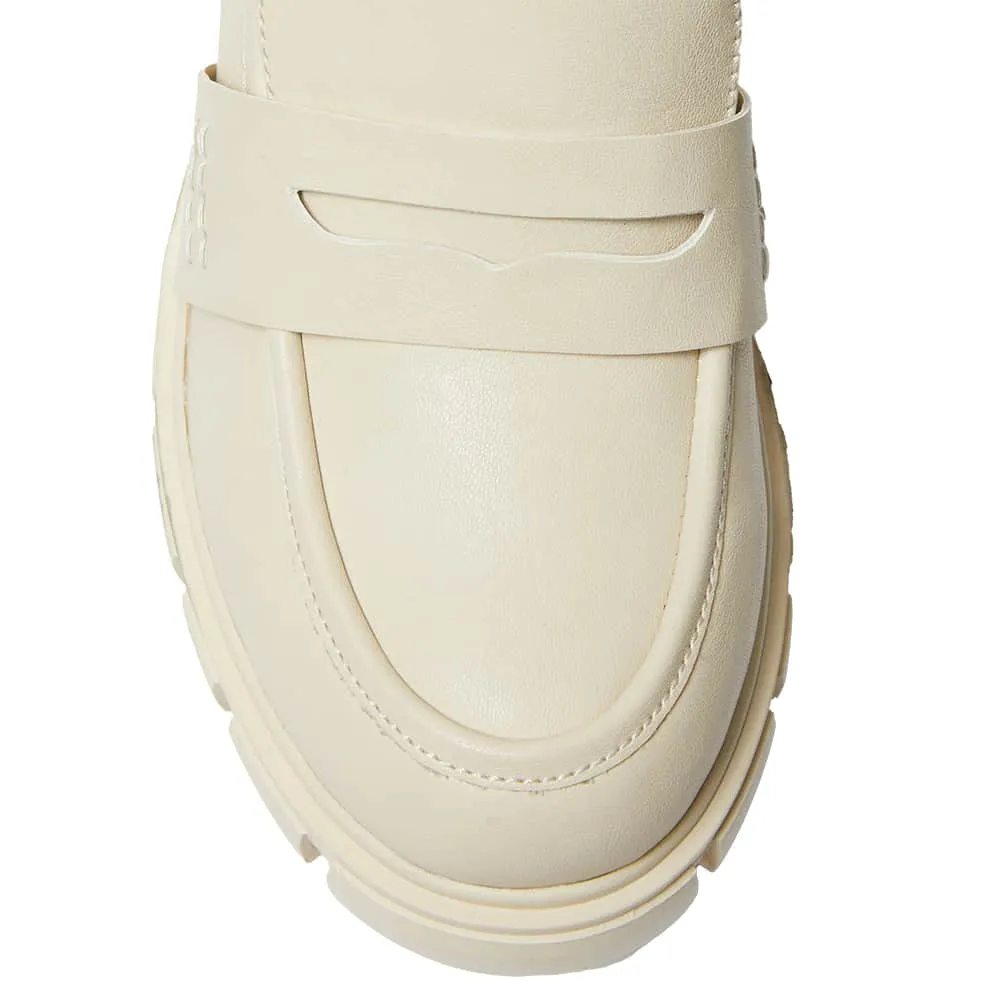 Quincy Loafer in Nude Smooth