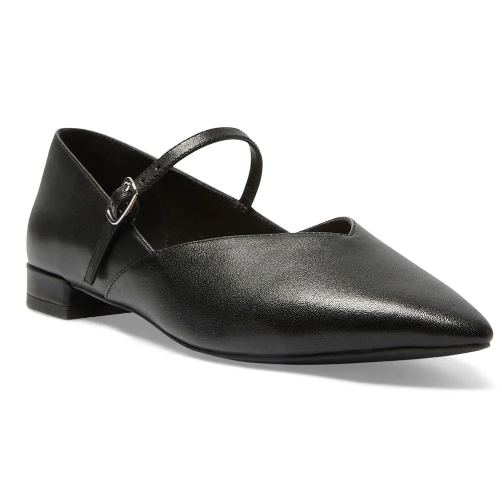 Reece Flat in Black Leather