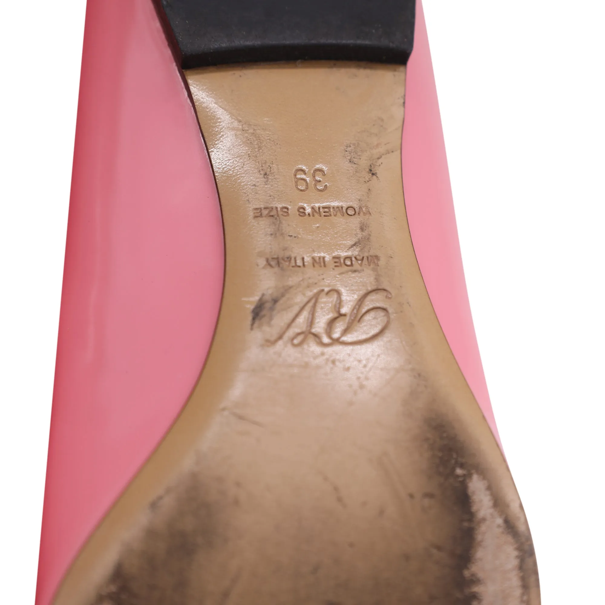 Roger Vivier Pointed Ballet Flats in Pink Patent Leather