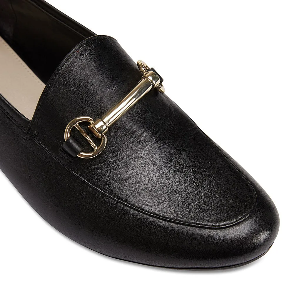 Tabloid Loafer in Black Leather