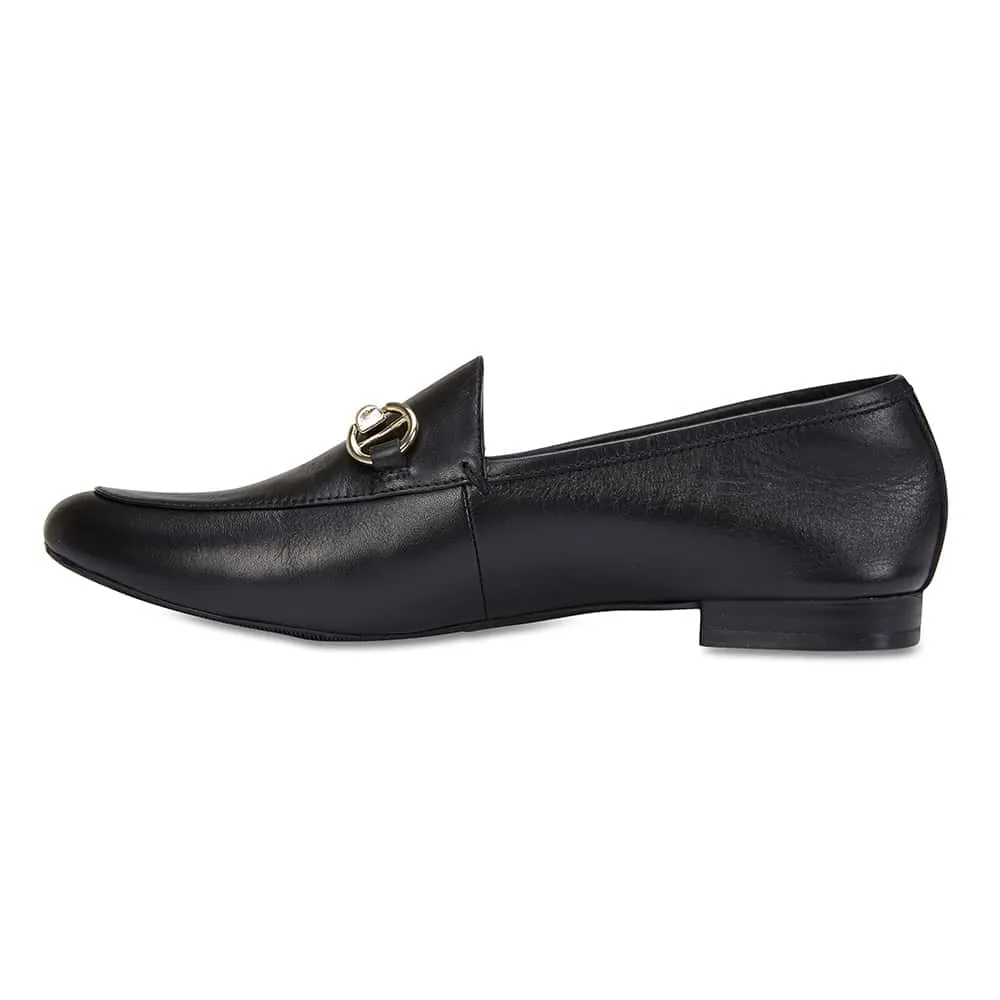 Tabloid Loafer in Black Leather