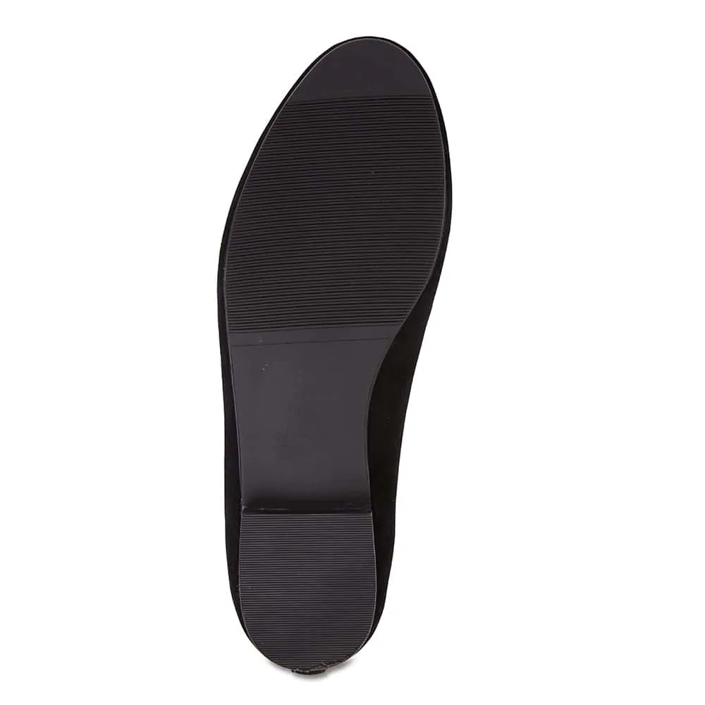 Taren Loafer in Black Suede