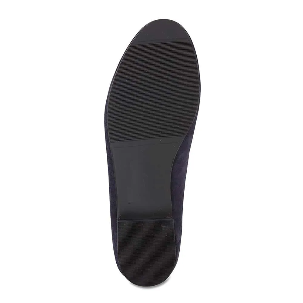 Taren Loafer in Navy Suede