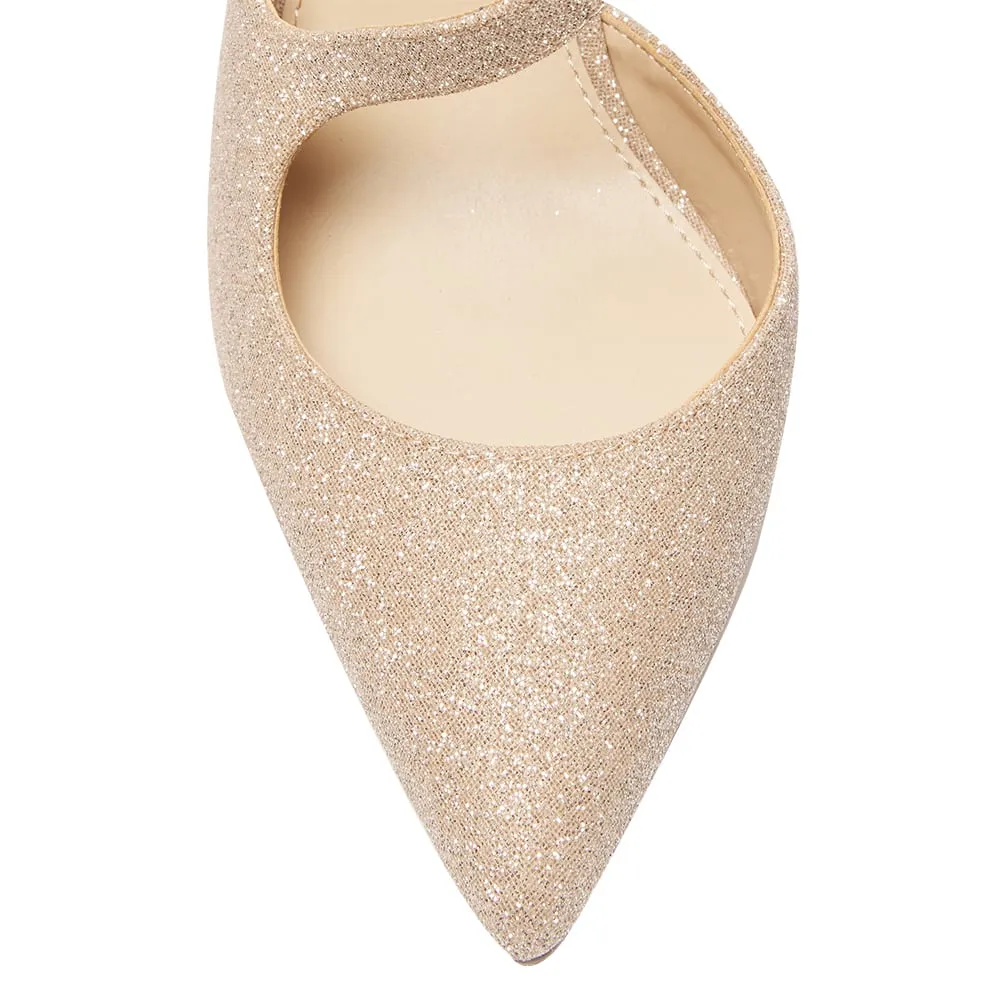 Thelma Heel in Nude Fantasy