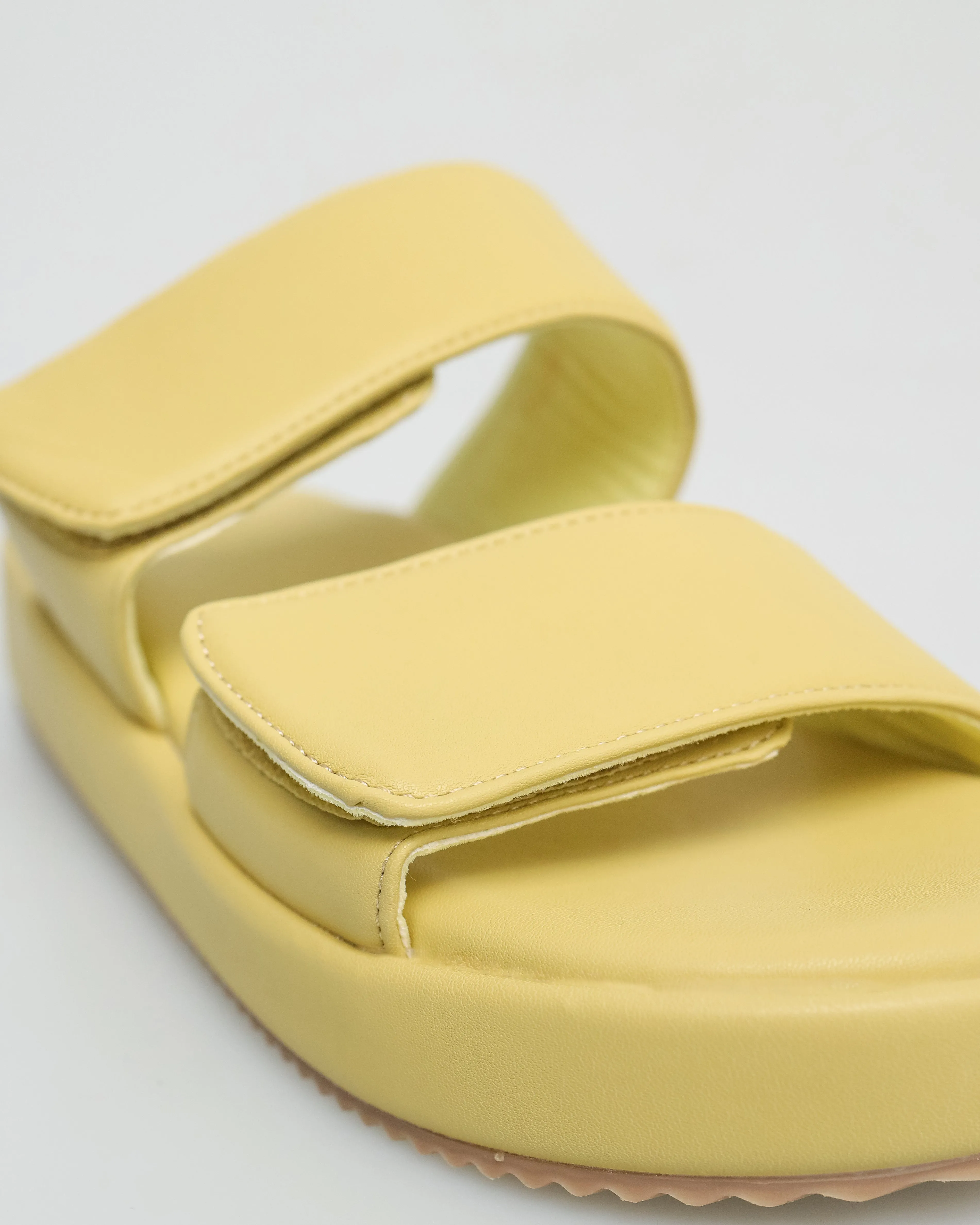 Tomaz FL059 Ladies Slide On Sandals