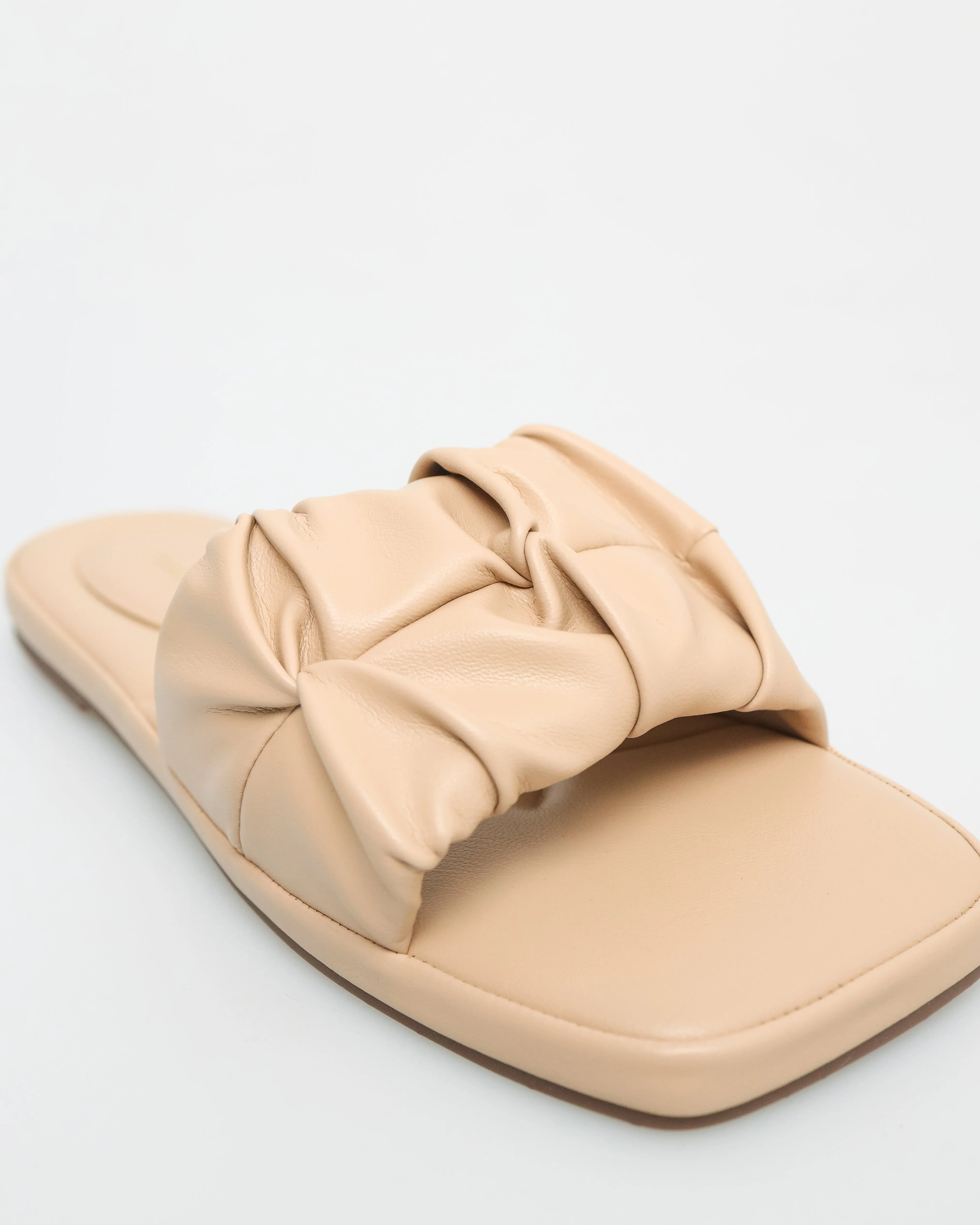 Tomaz NN218 Ladies Scrunchie Sandals