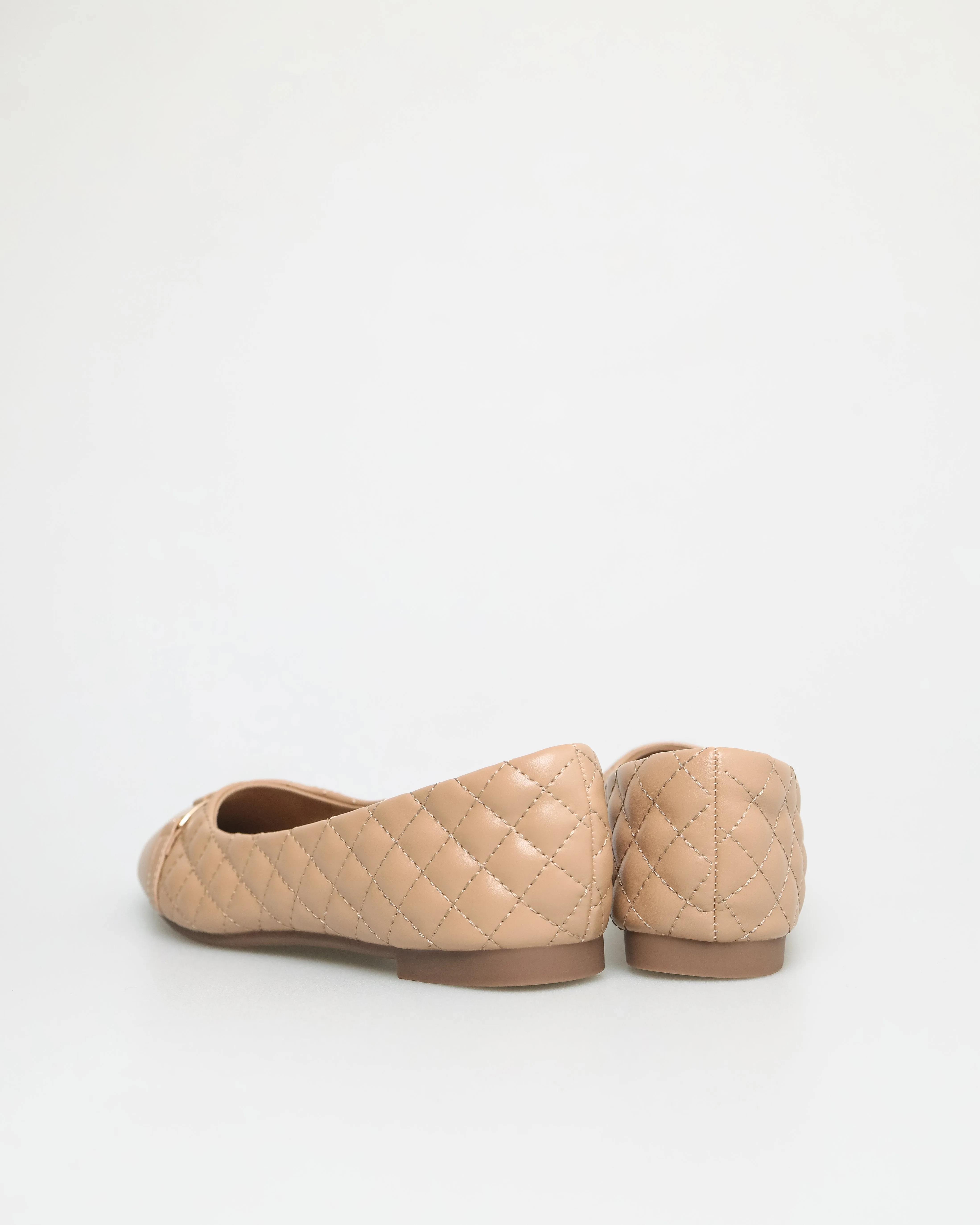 Tomaz NN251 Ladies Buckle Detail Quilted Flats