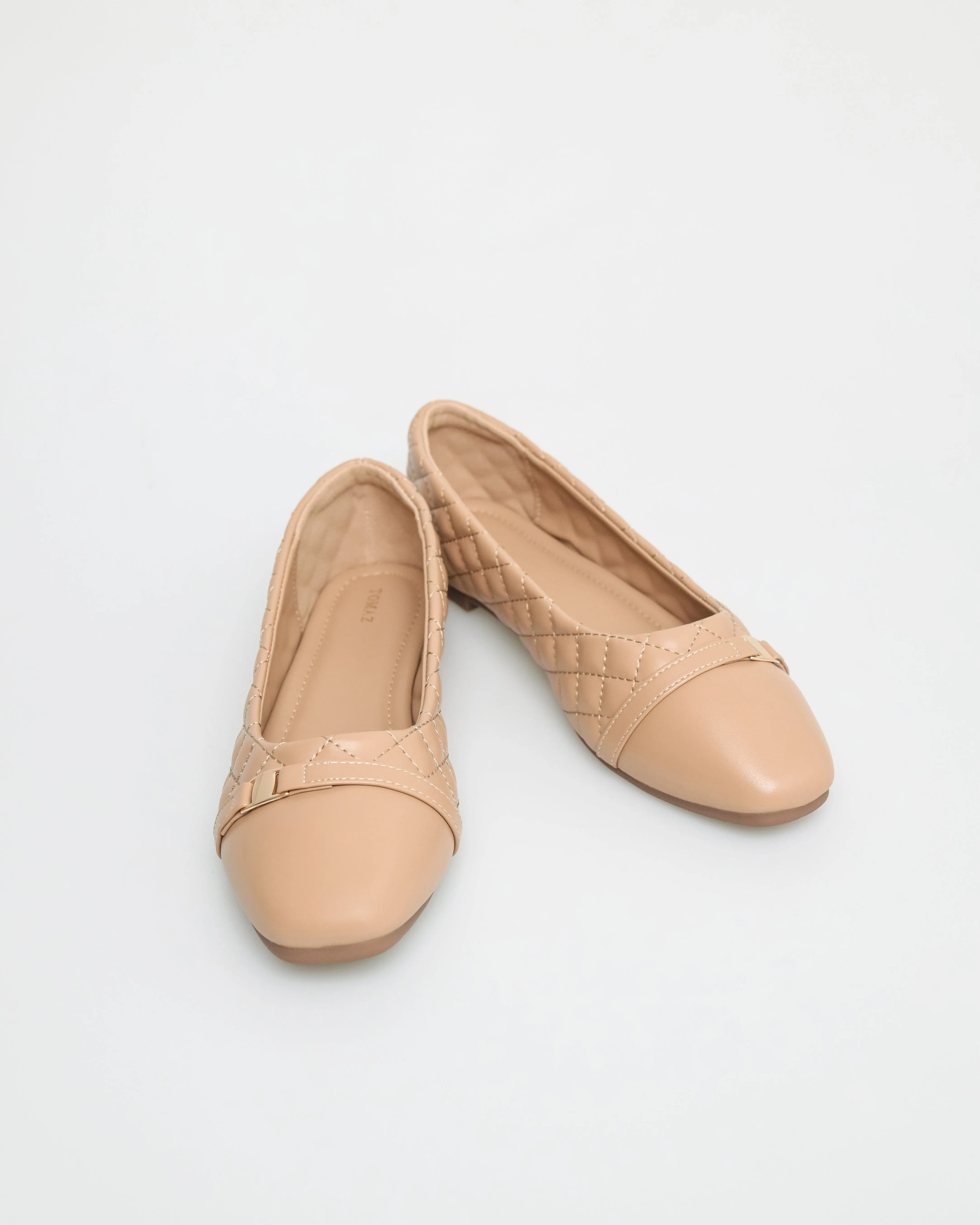 Tomaz NN251 Ladies Buckle Detail Quilted Flats