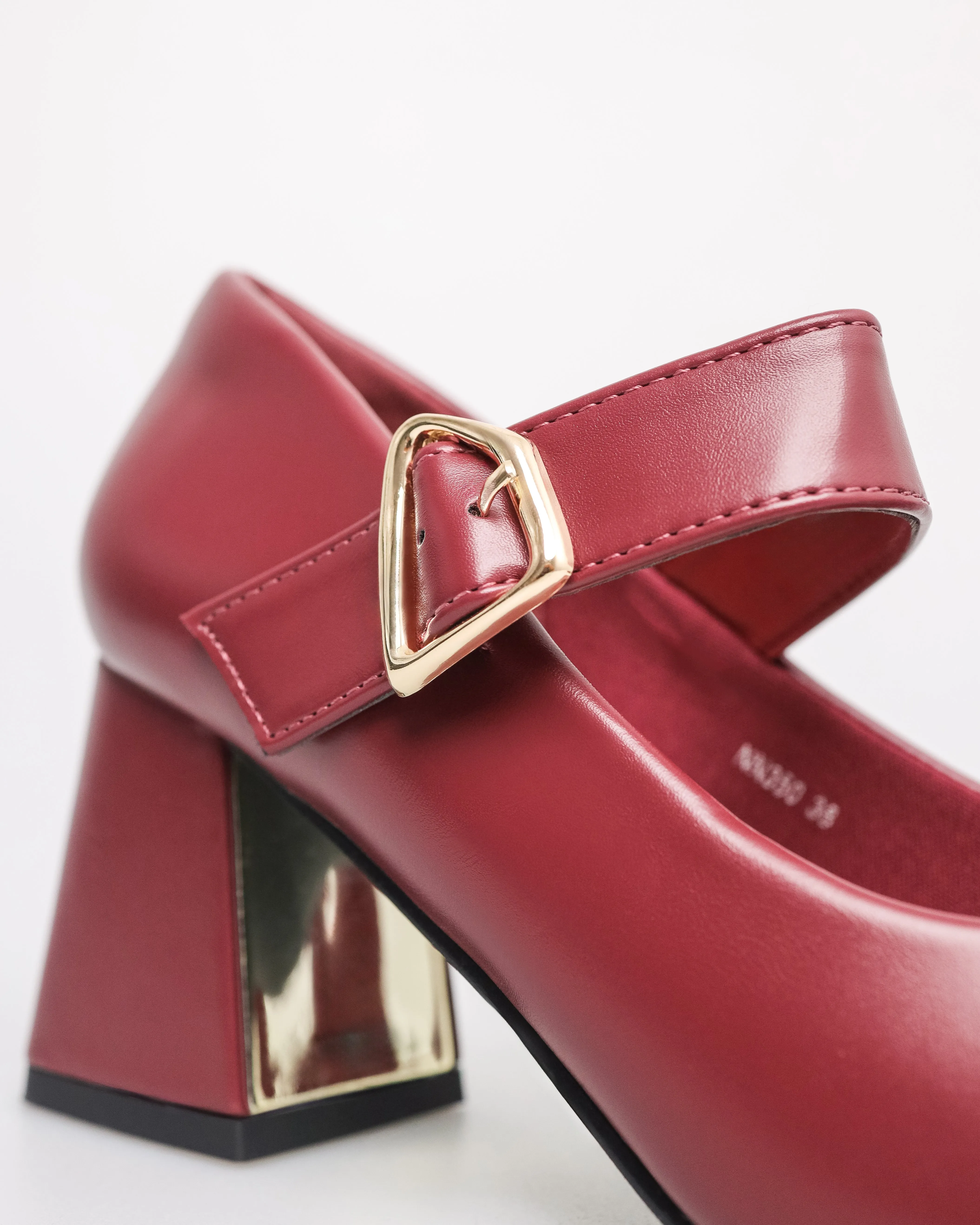 Tomaz NN350 Ladies Pointy Ballerina Heels