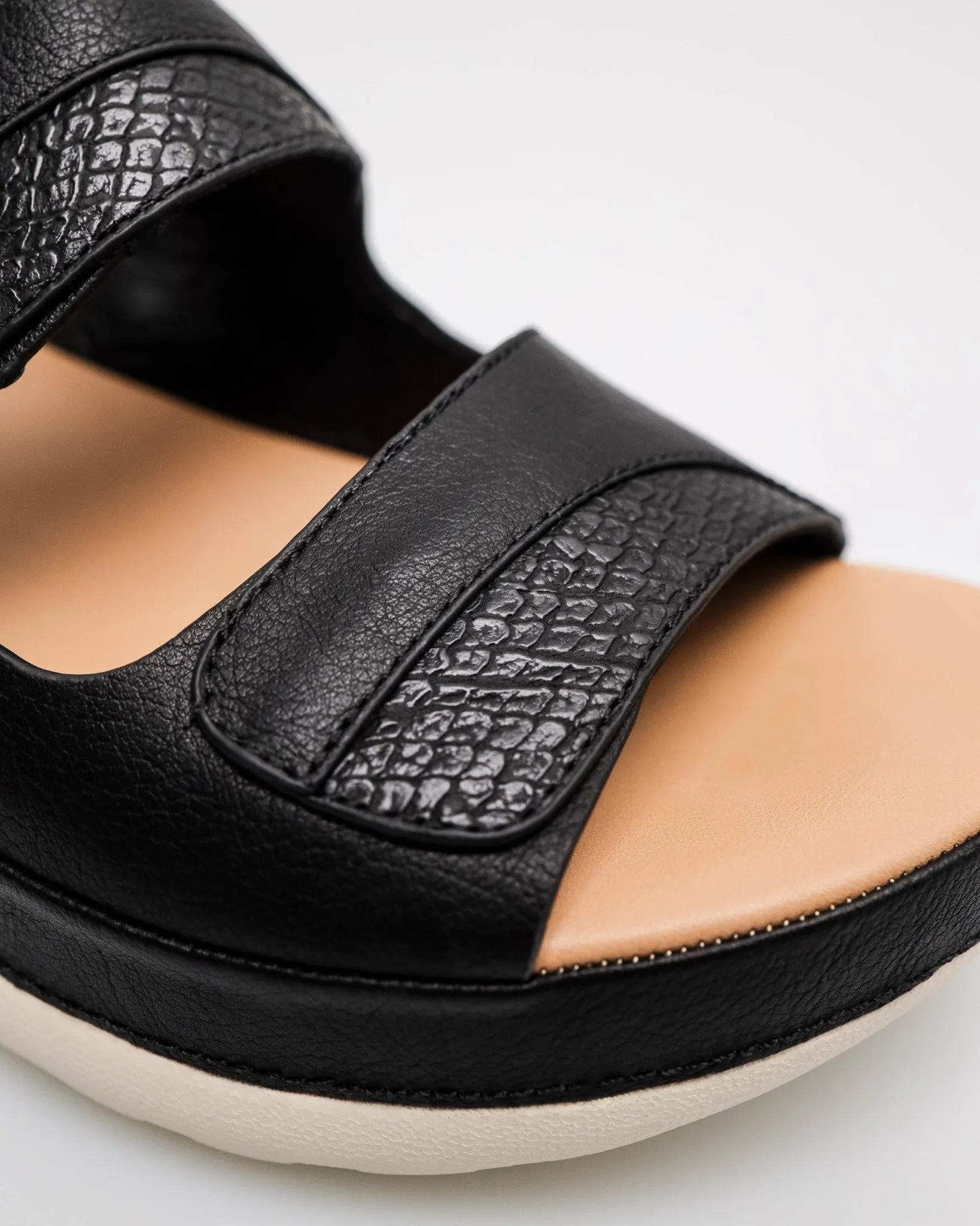 Tomaz NN562 Ladies Textured Slingback Sandal