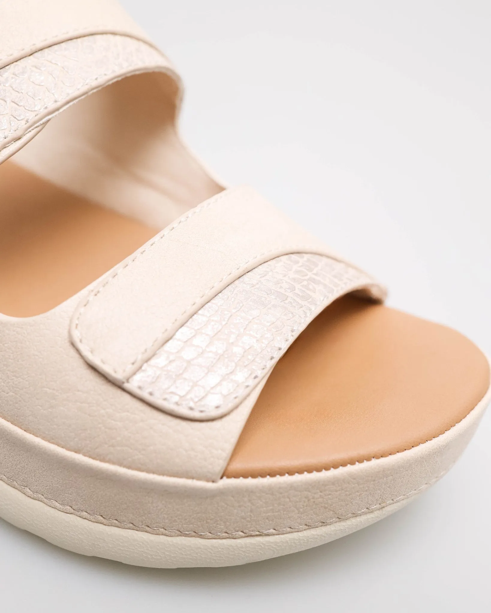 Tomaz NN562 Ladies Textured Slingback Sandal