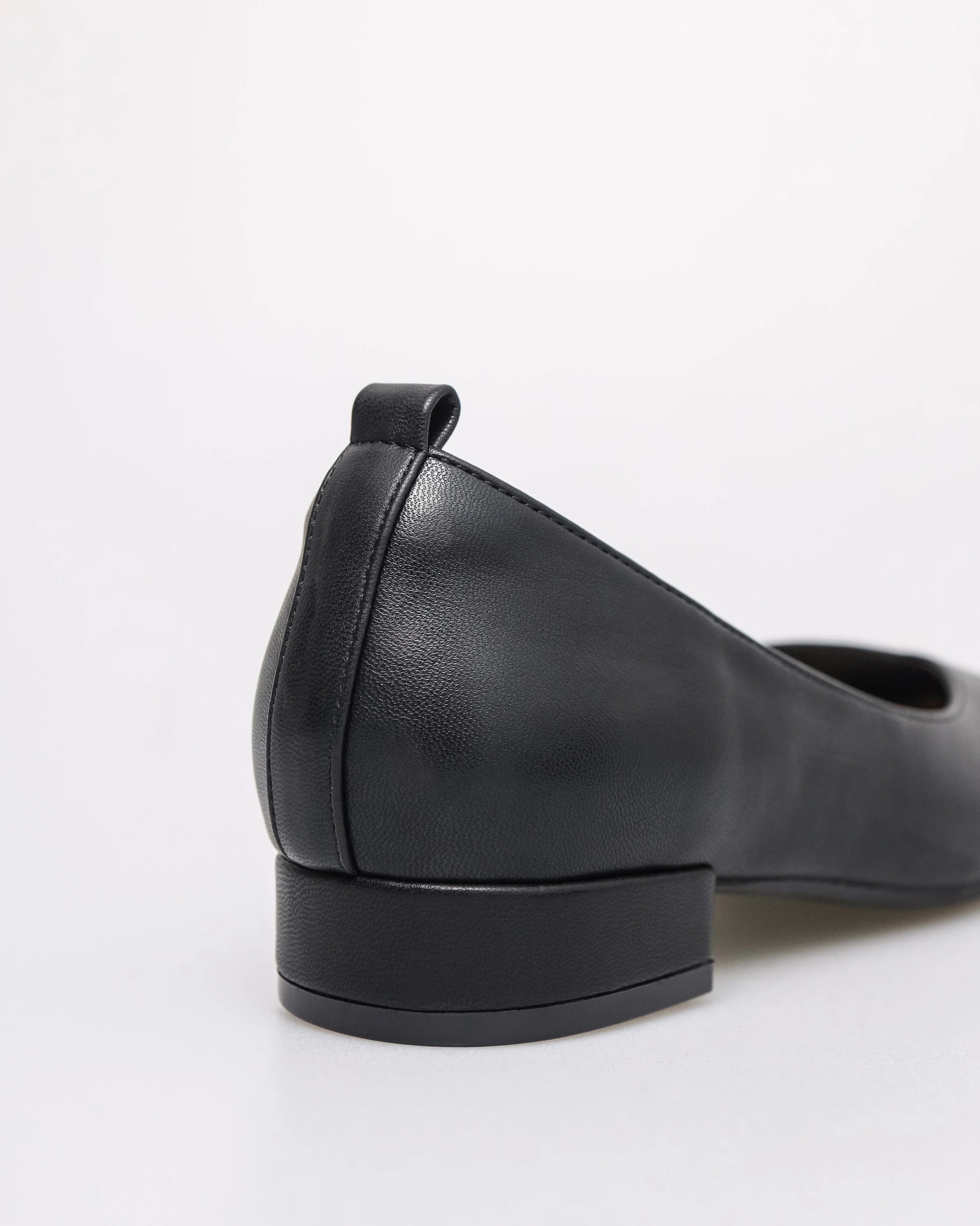 Tomaz YX195 Ladies Classic Flats