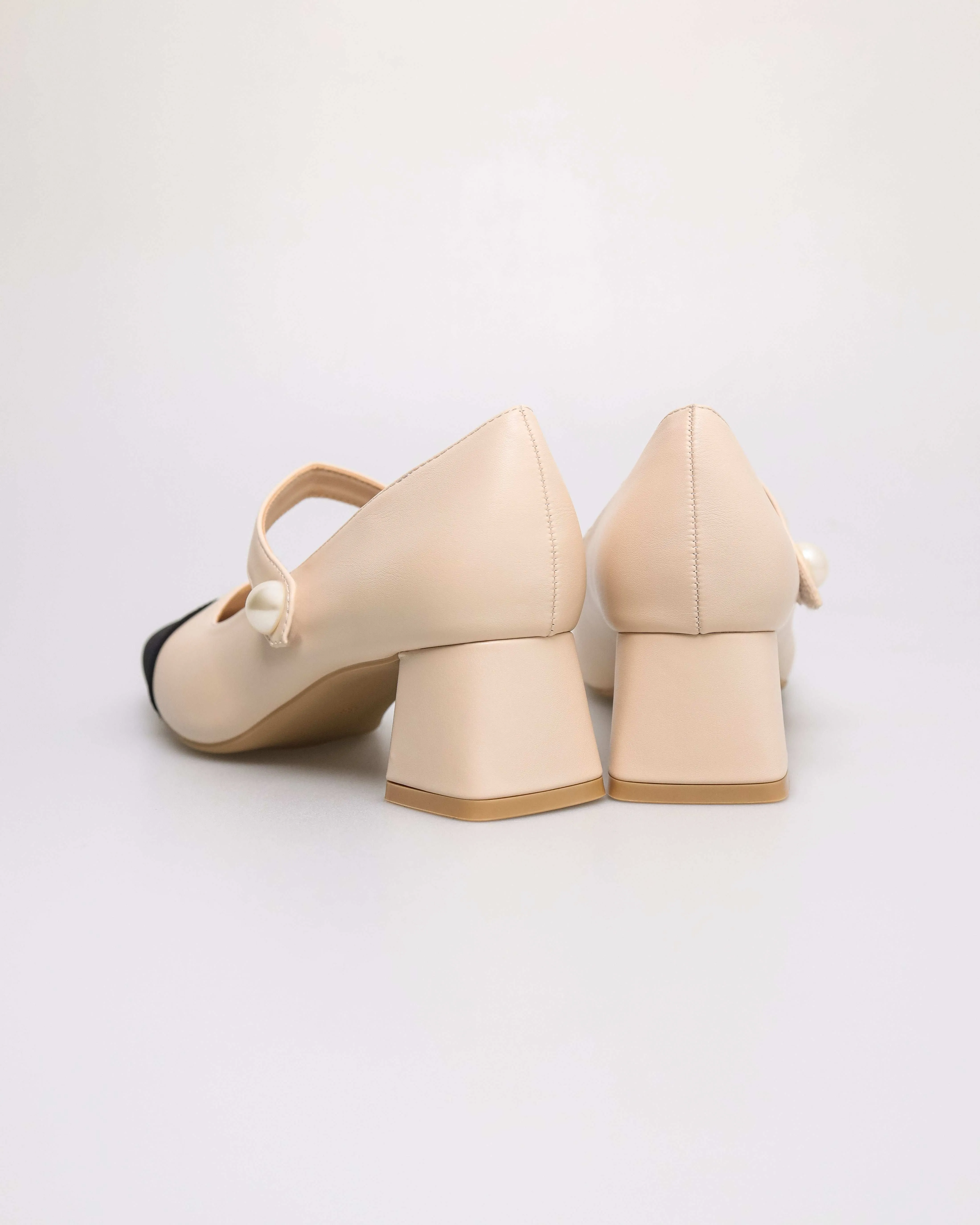 Tomaz YX230 Ladies Elegant Pearl-Button Mary Jane Block Heel