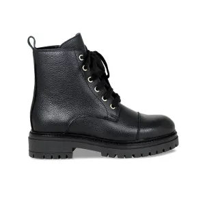 Tread Black Leather