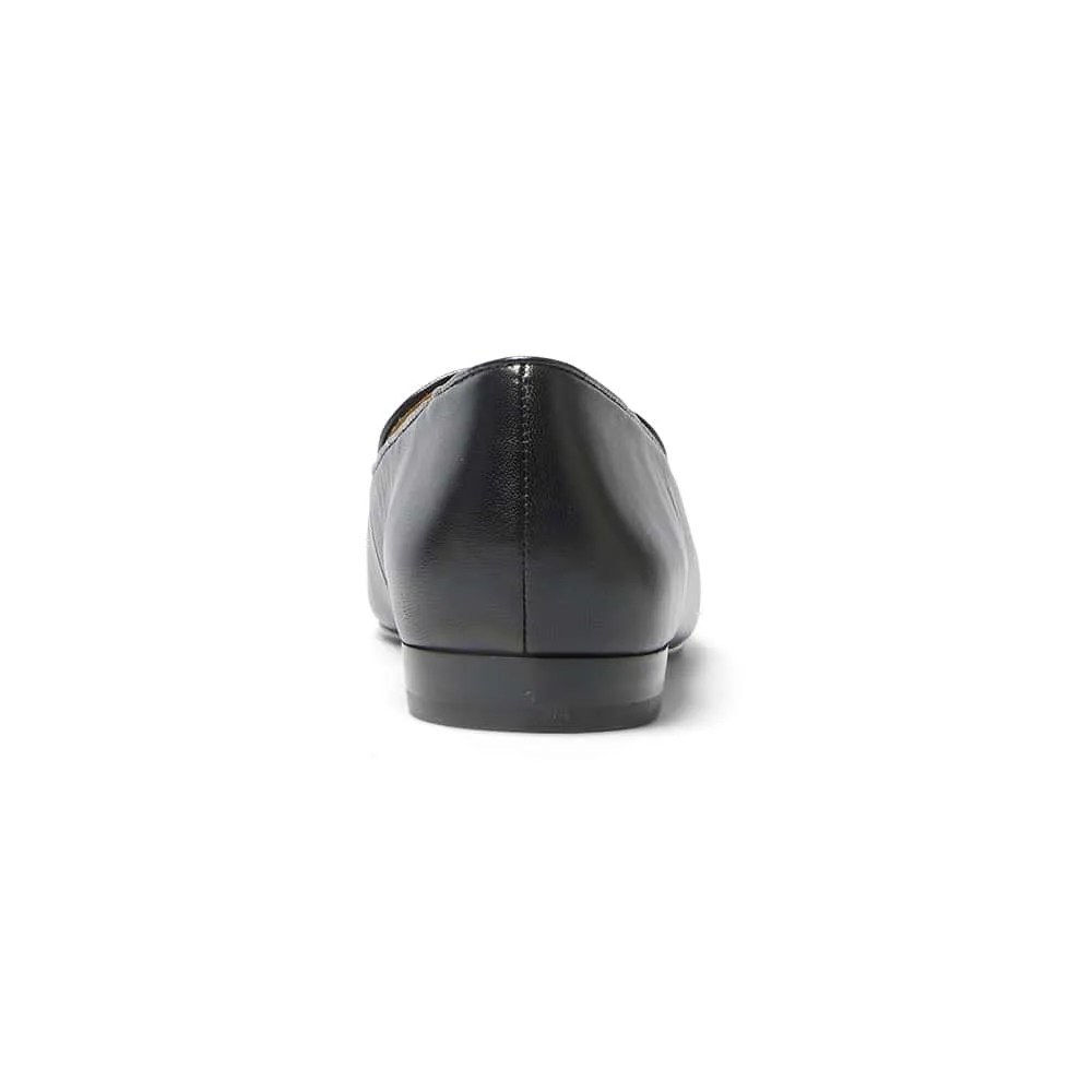 Tuxedo Loafer in Black Leather