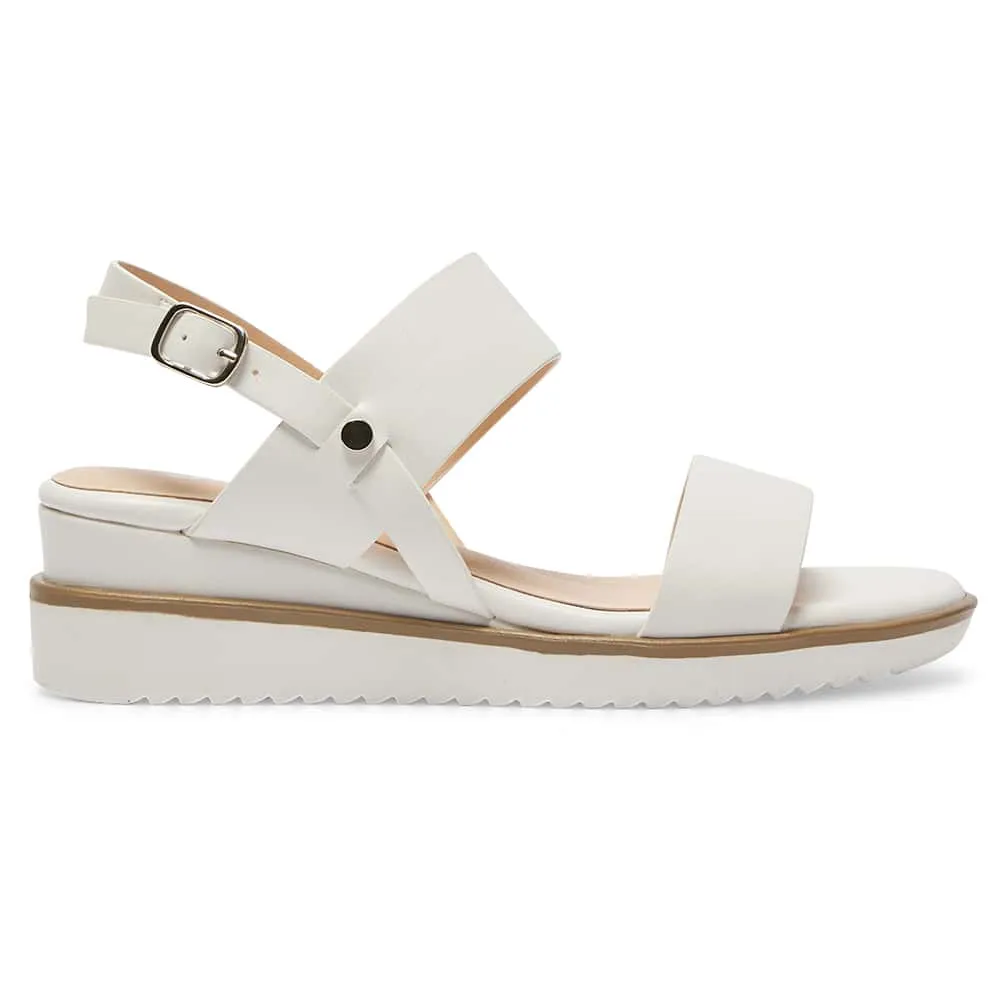 Vespa Wedge in White Smooth