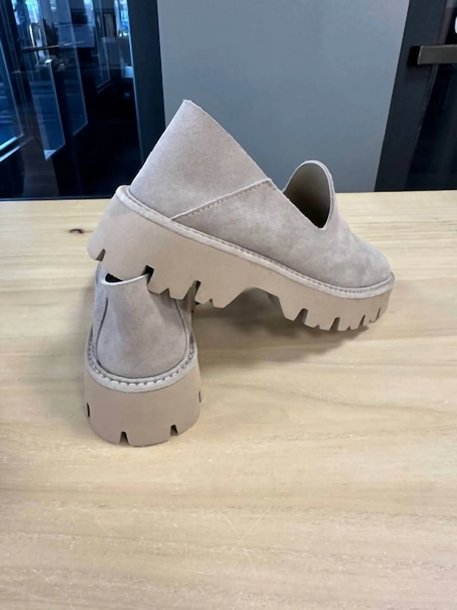 Women Sybill Loafer In Desert Castoro