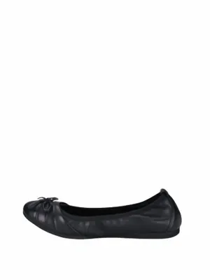 Women's Chelan Ballet Flat In Black