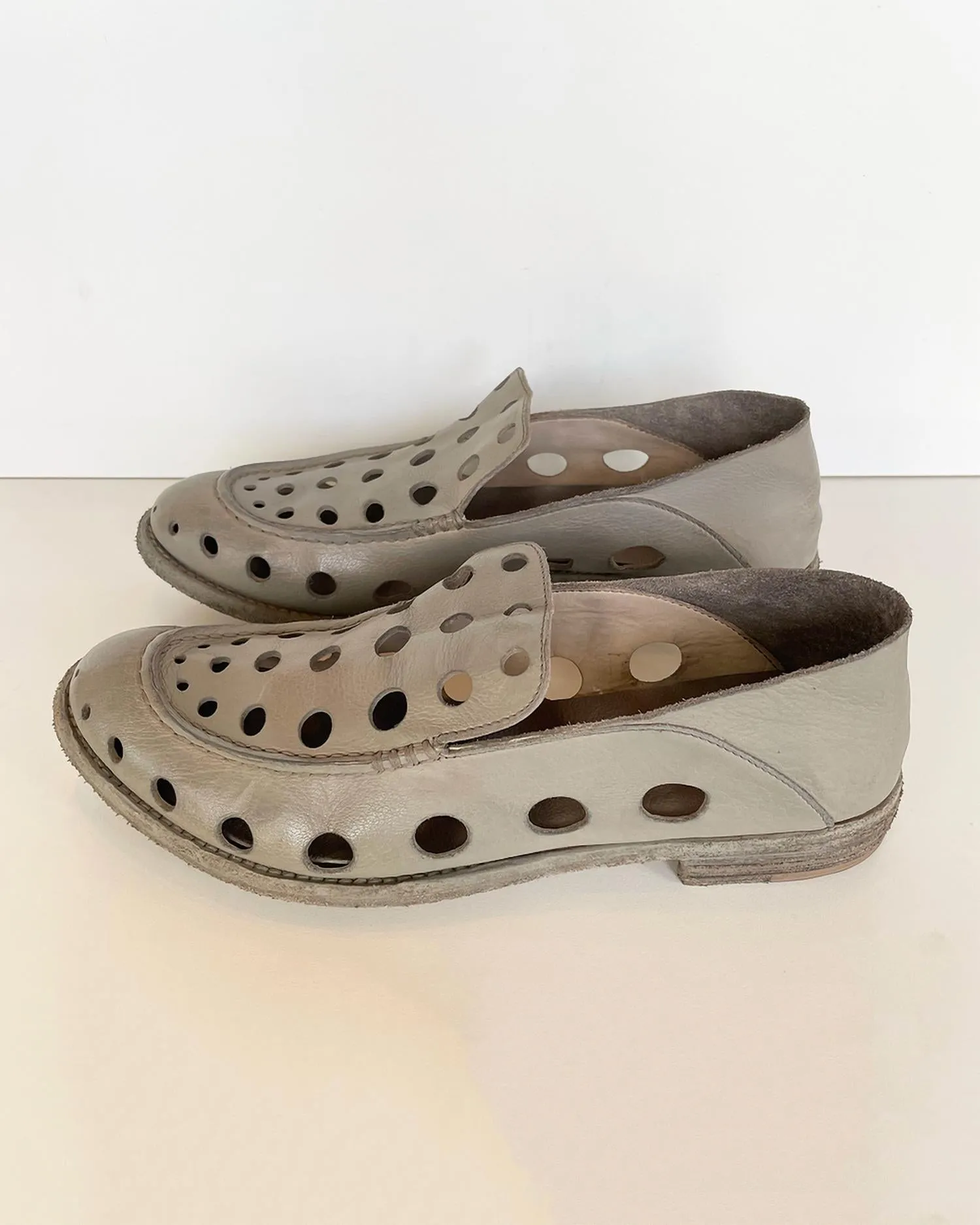 Women's Lexikon Perforated Leather Loafer In Pigeon