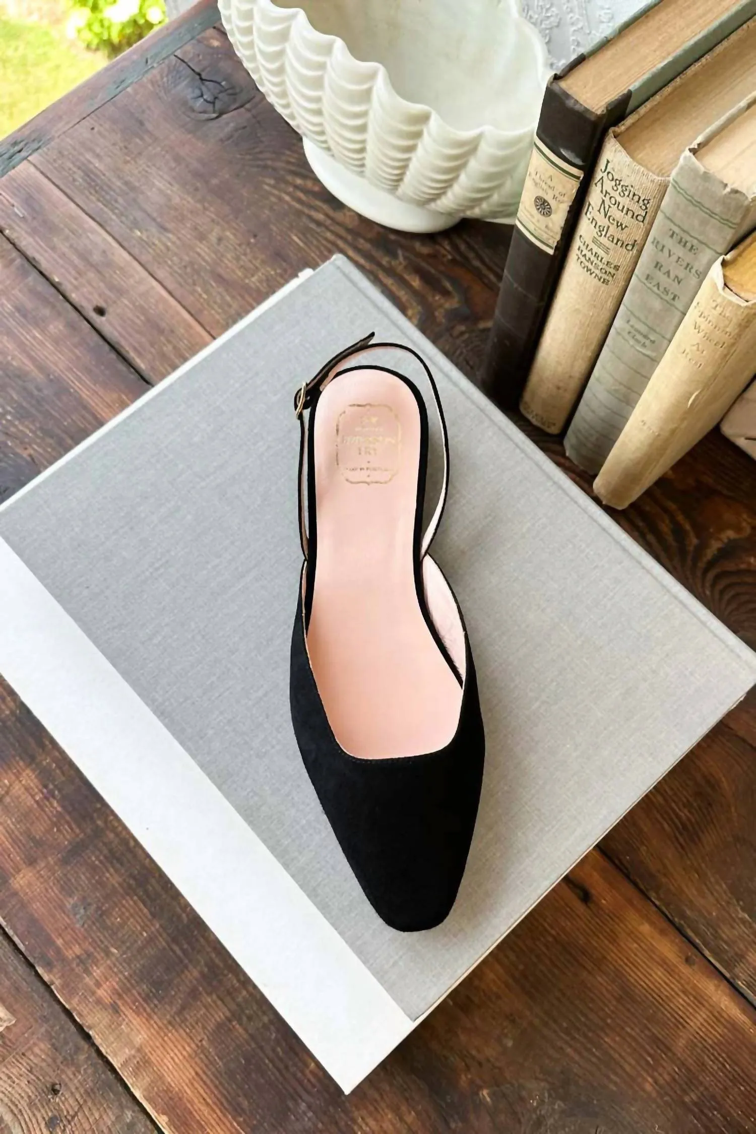 Women's Slingback Flat In Black Suede