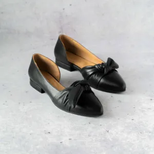 Women's Smooth Leather Flat Shoes In Black