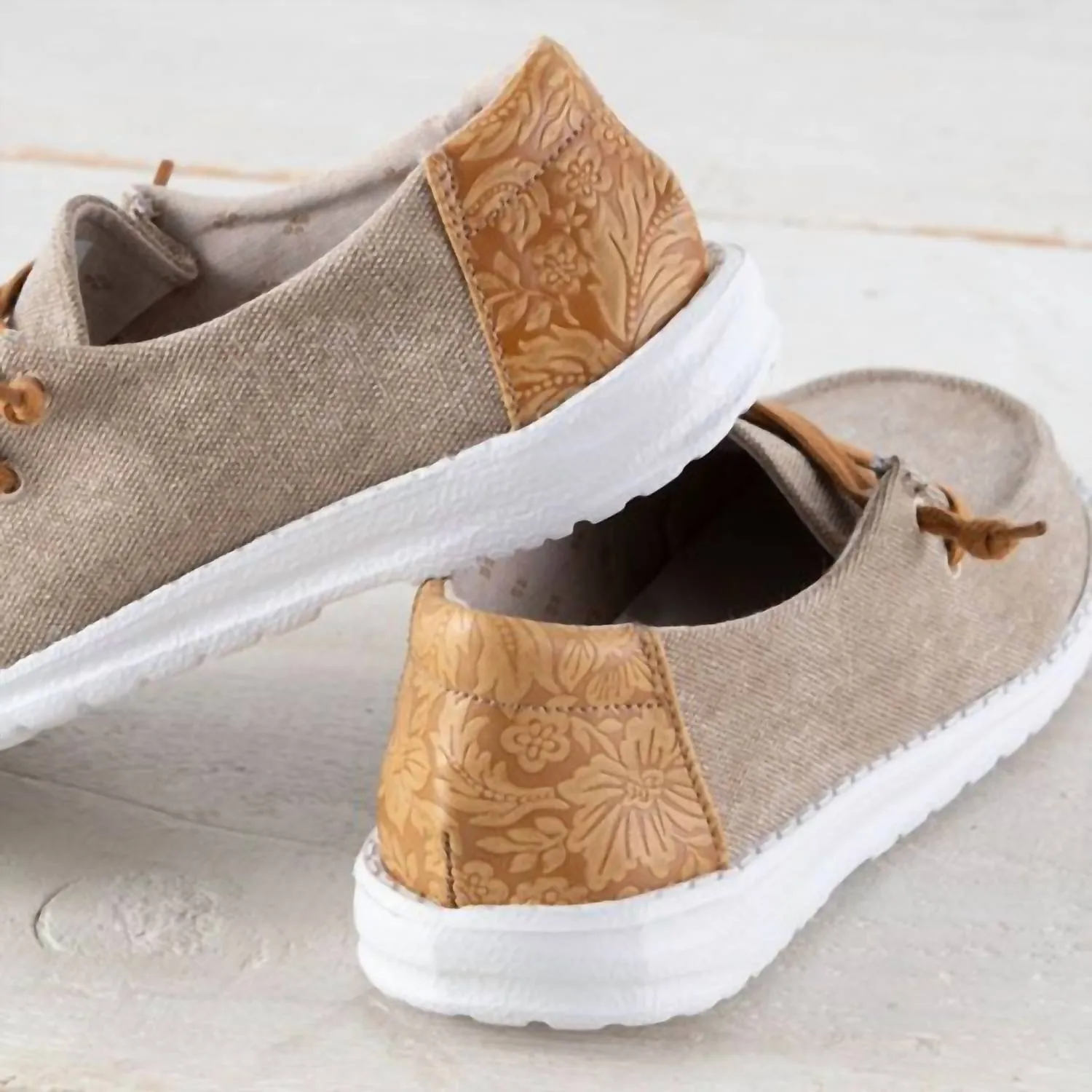 Women's Spiral Casual Shoes In Tan