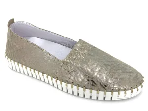 Women's Yvette Flat In Pewter